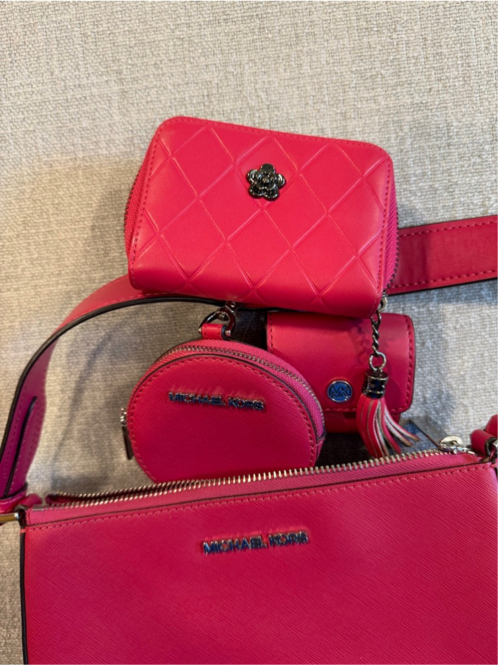 Michael Kors Jet Set Saffiano Leather Crossbody Bag carmine pink - Picture 3 of 13